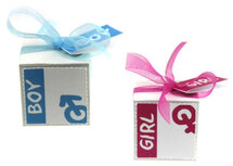 Geboortebedankjes kubusdoosje met label en kaartje